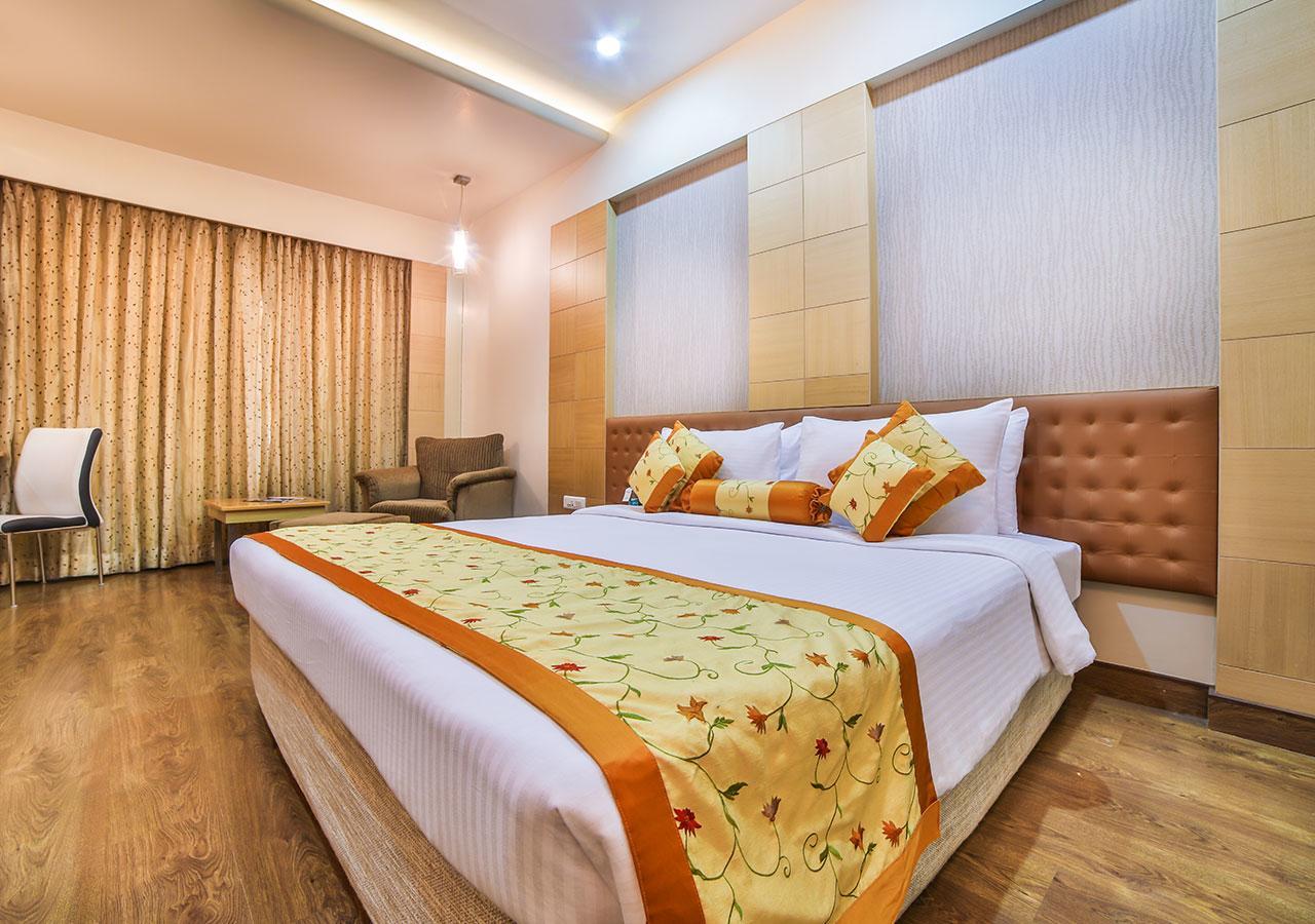 Ramoji Film City- Sitara Luxury Hotel Pedda Ambarpet Exteriör bild