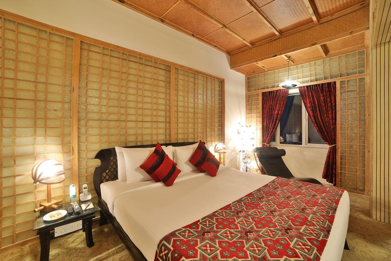 Ramoji Film City- Sitara Luxury Hotel Pedda Ambarpet Exteriör bild
