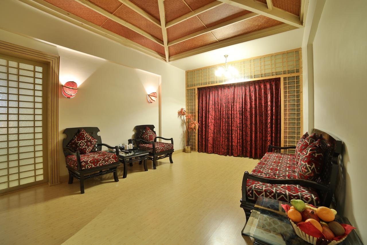 Ramoji Film City- Sitara Luxury Hotel Pedda Ambarpet Exteriör bild