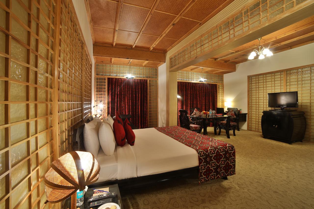 Ramoji Film City- Sitara Luxury Hotel Pedda Ambarpet Exteriör bild