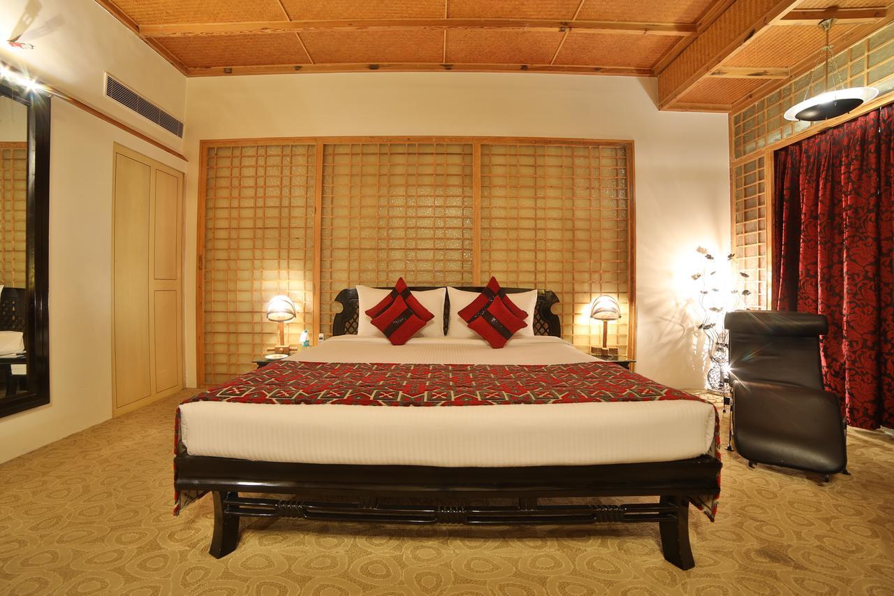Ramoji Film City- Sitara Luxury Hotel Pedda Ambarpet Exteriör bild