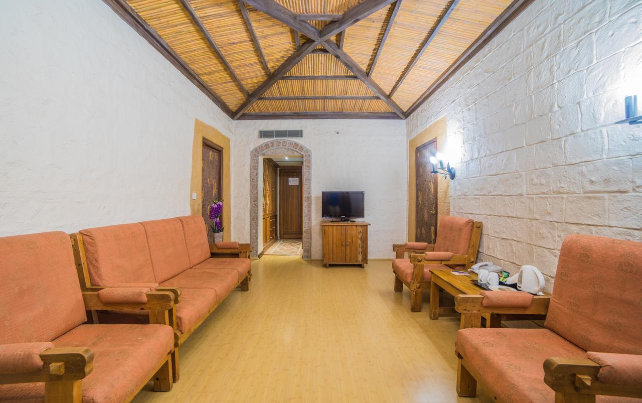 Ramoji Film City- Sitara Luxury Hotel Pedda Ambarpet Exteriör bild